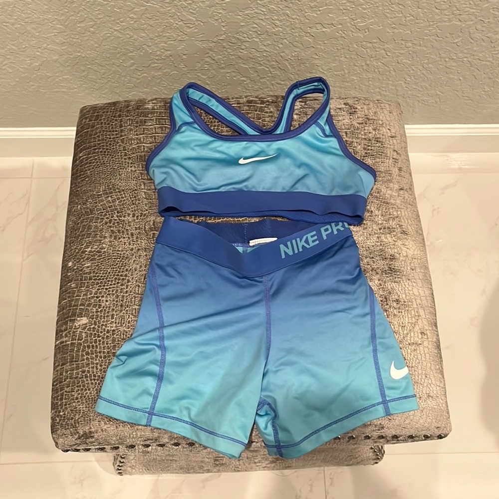 📌SOLD📌.  Kids Nike Pro Set. Sport Bra and Shorts